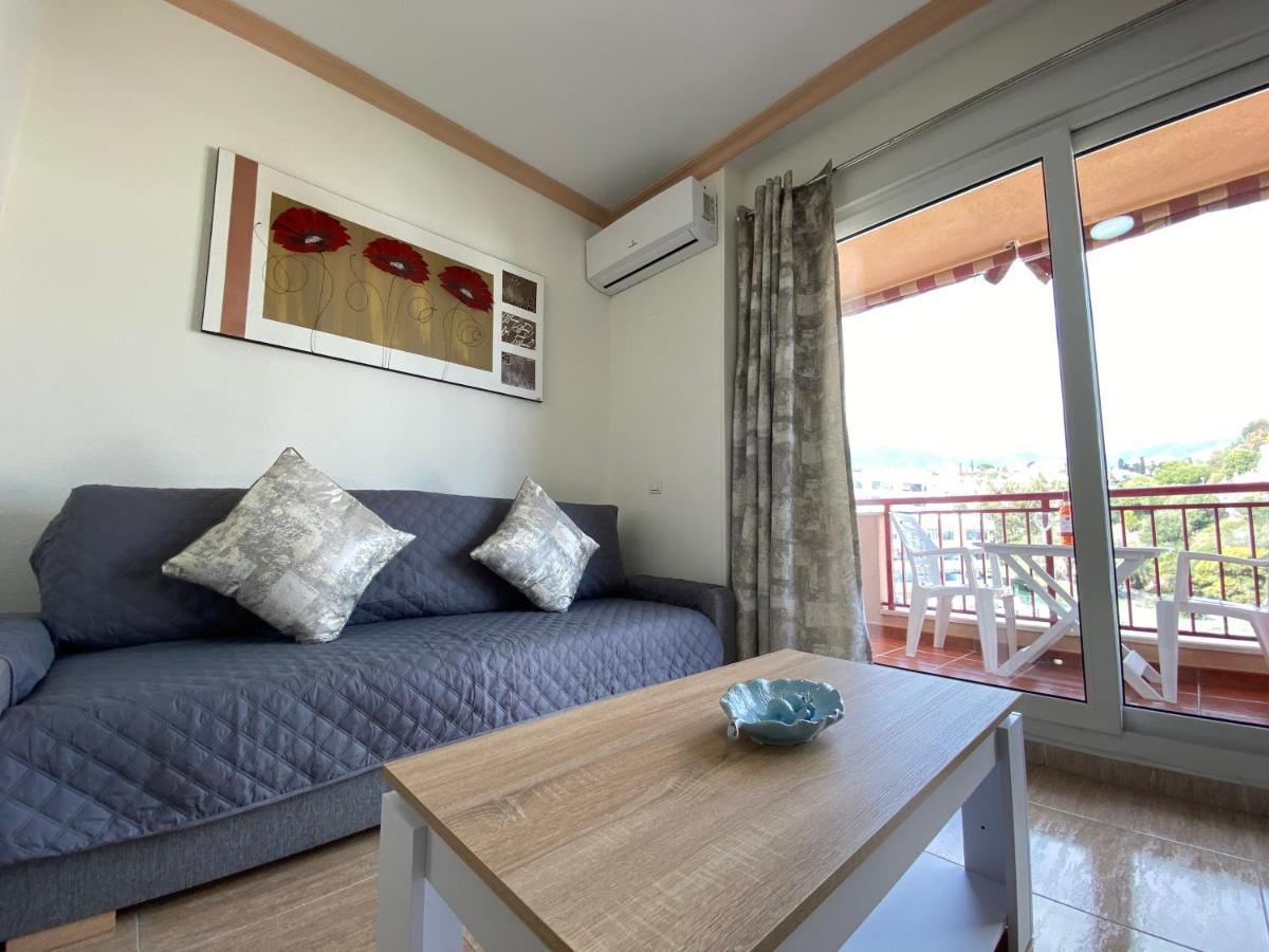 W/balcony View & Pool Apartament *